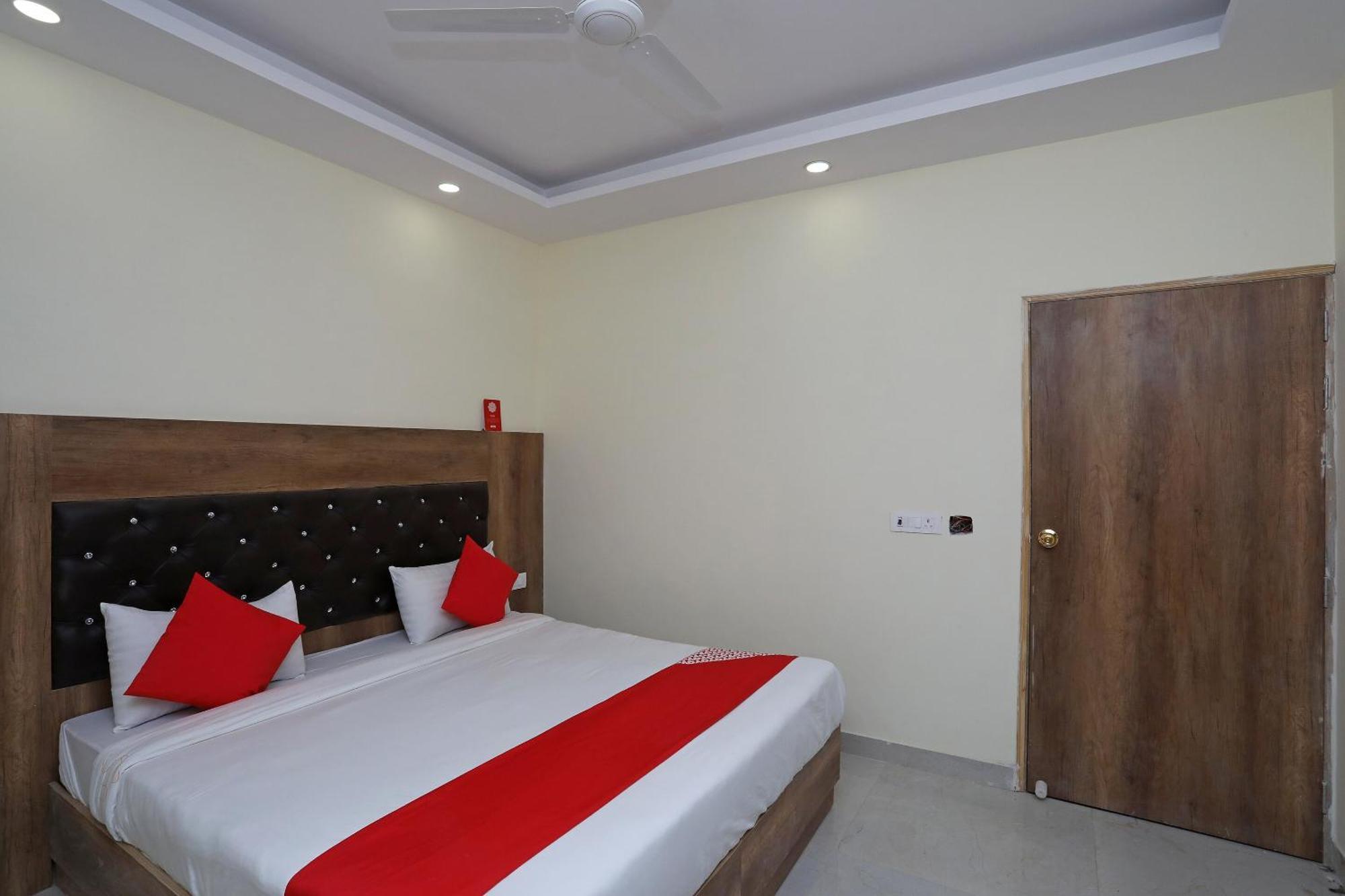 Hotel Ivy New Delhi Ngoại thất bức ảnh